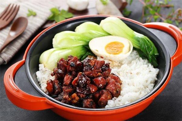 品湘苑煲仔饭