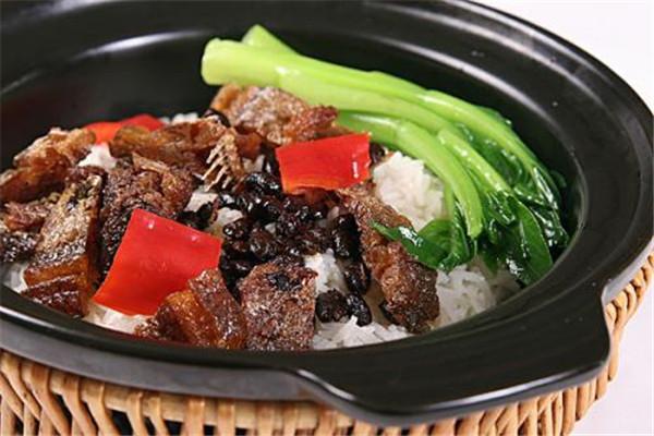 四英煲仔饭加盟