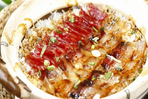 好食光煲仔饭加盟