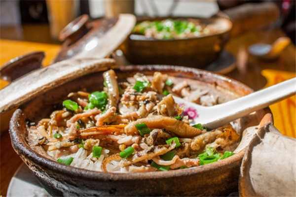 安记农家煲仔饭加盟