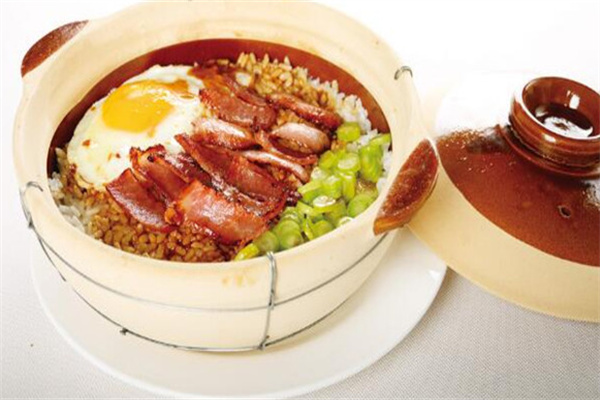 韶客煲仔饭加盟