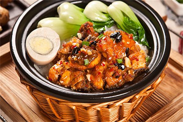 伍品源煲仔饭
