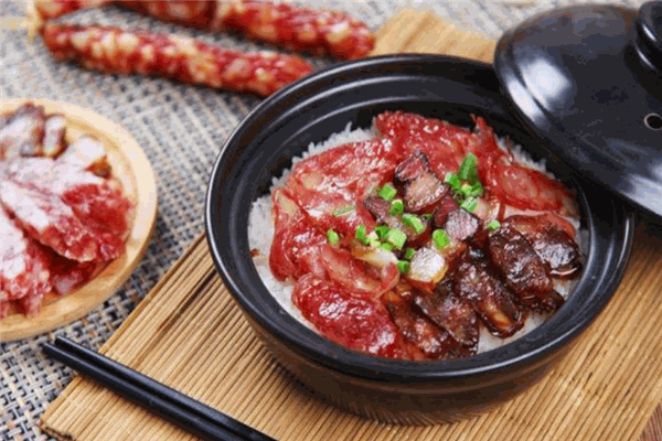 18峰味煲仔饭加盟