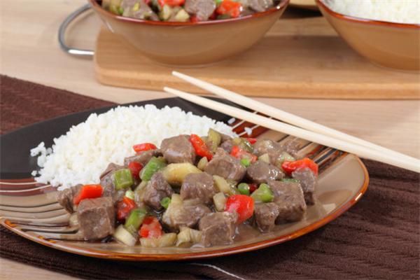 发记煲仔饭加盟