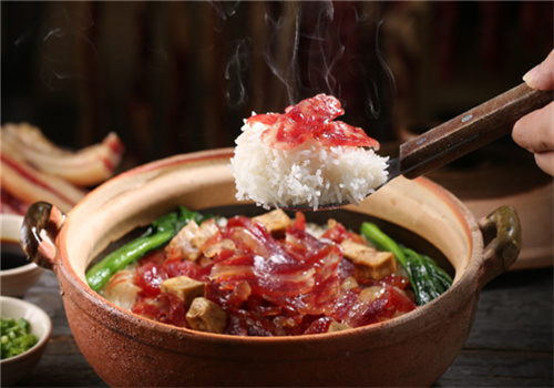 粤婆婆煲仔饭