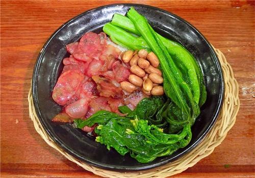 遇转角煲仔饭