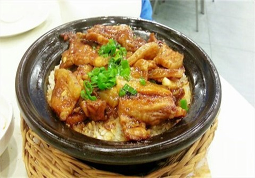 煲煲用心煲仔饭