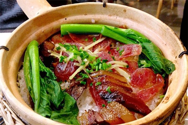 聚缘居煲仔饭加盟