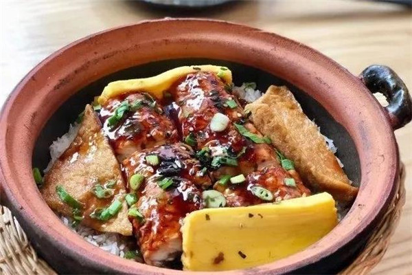 粒粒米煲仔饭加盟