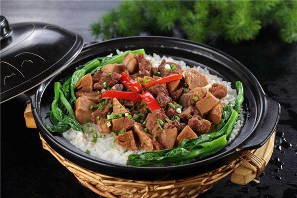 啊平煲仔饭加盟