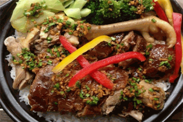 久久香煲仔饭加盟