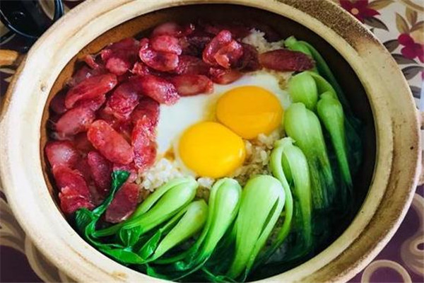 德仔恩卿煲仔饭加盟