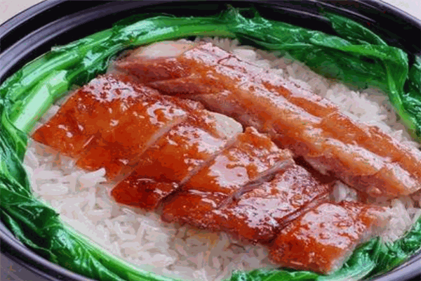小超煲仔饭加盟