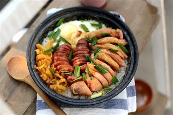 饭煲宝专业煲仔饭加盟