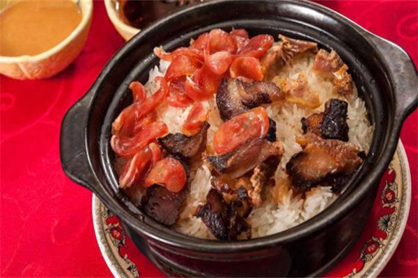 食尚小馆煲仔饭加盟