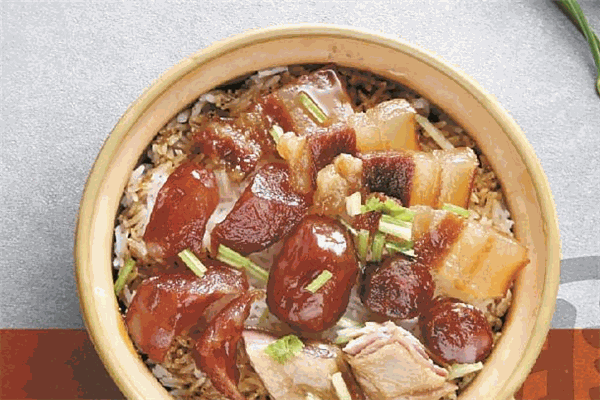 煲正香煲仔饭加盟