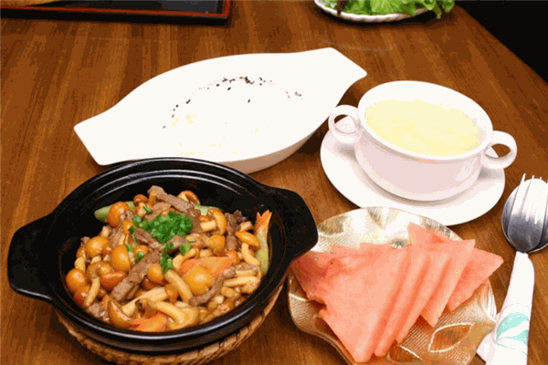 渝香坊煲仔饭加盟