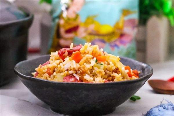 夫君私房煲仔饭加盟