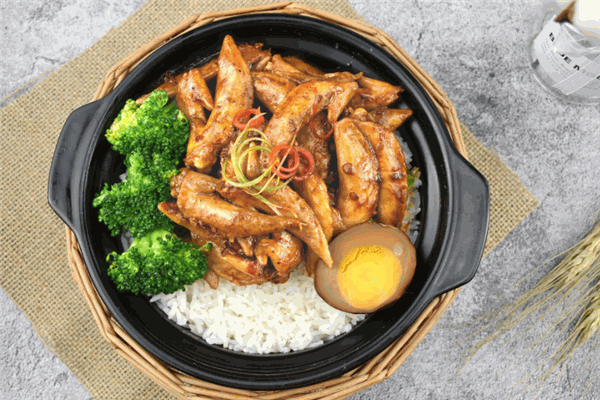 渝香坊煲仔饭加盟