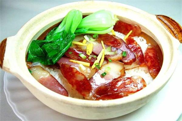 为食轩煲仔饭加盟