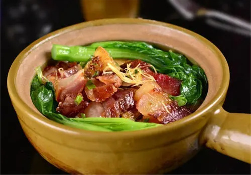 富强煲仔饭