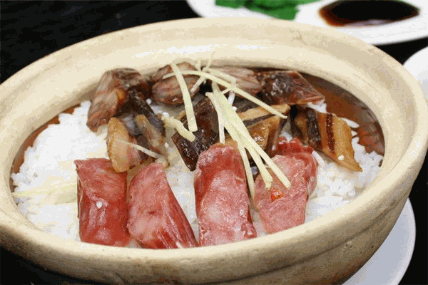 小四川煲仔饭加盟