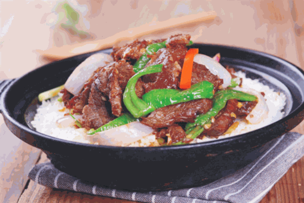 惠妮家煲仔饭加盟