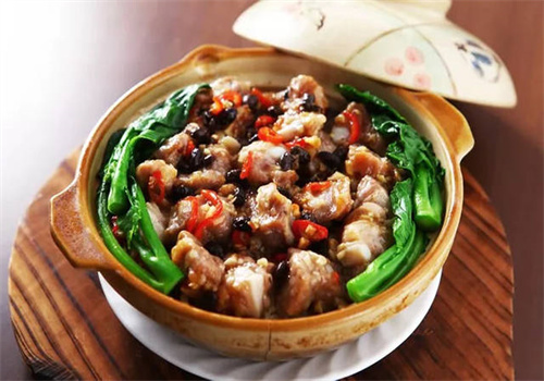 品爱煲仔饭