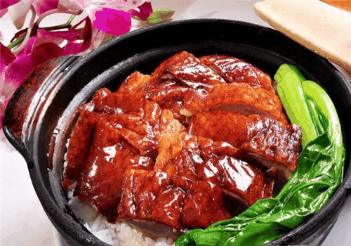 一斗米煲仔饭加盟