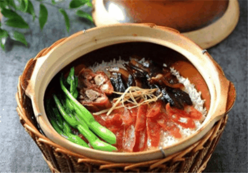 一斗米煲仔饭加盟