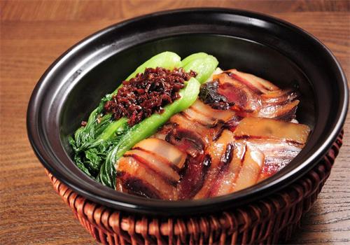 品爱煲仔饭