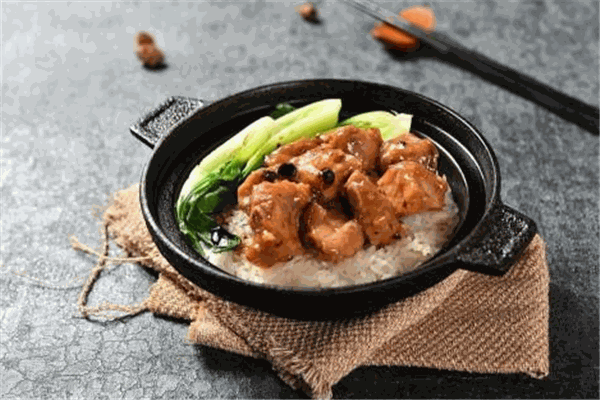 筷先生煲仔饭加盟