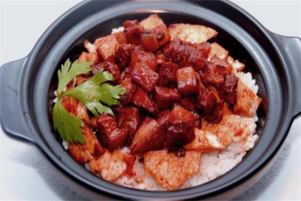 九块九煲仔饭加盟