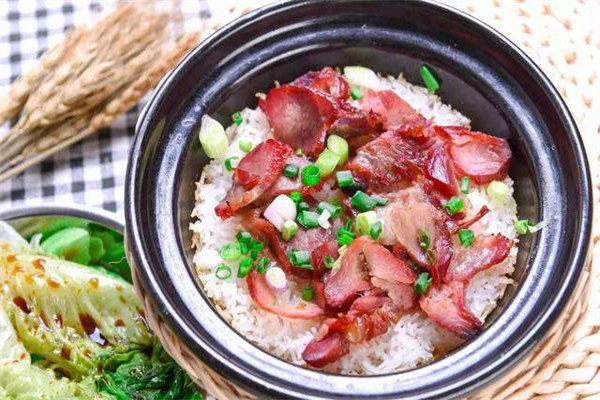 煲香传奇煲仔饭加盟