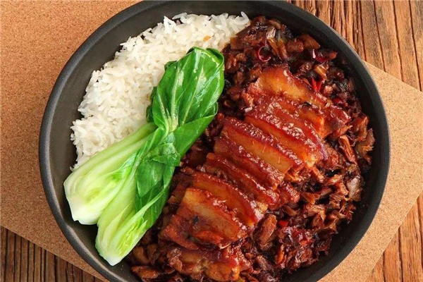 煲香传奇煲仔饭加盟