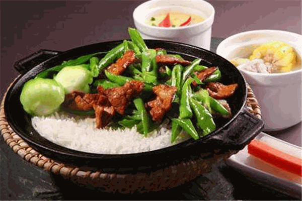 满分煲现煲煲仔饭加盟
