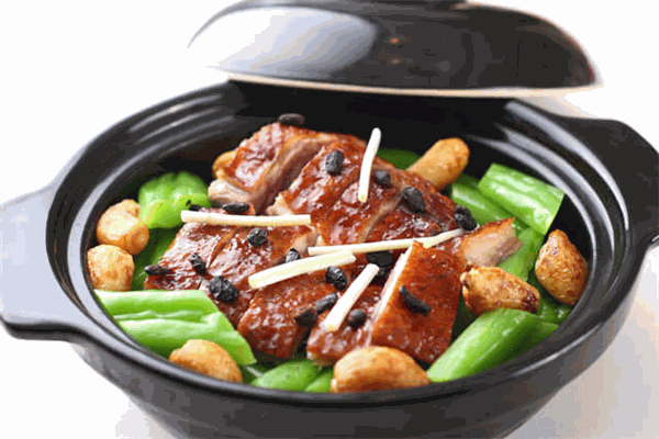 万青煲仔饭加盟