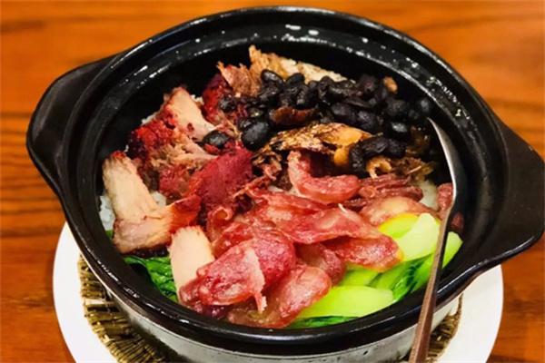 怡品劲煲仔饭加盟