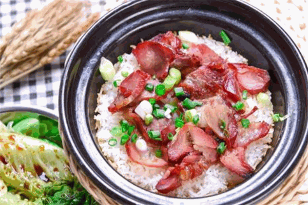 筷先生煲仔饭加盟