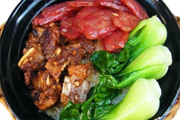 红红火火煲仔饭
