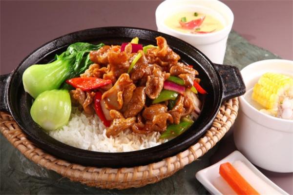 红红火火煲仔饭