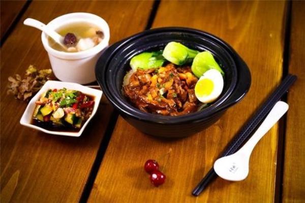九府煲仔饭加盟