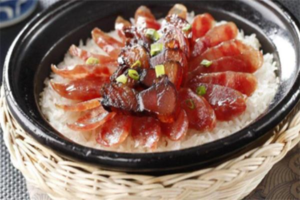 老何煲仔饭加盟