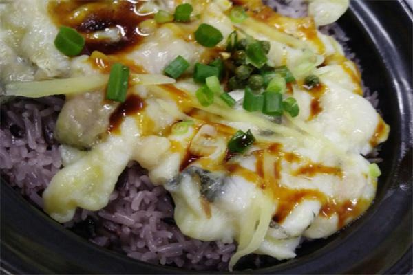 粤创黑米煲仔饭加盟