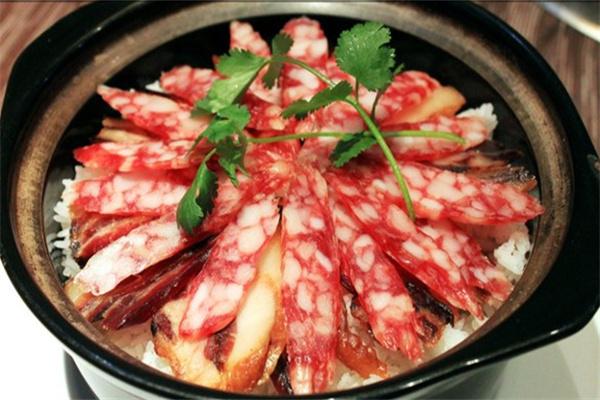 香米紫砂煲仔饭