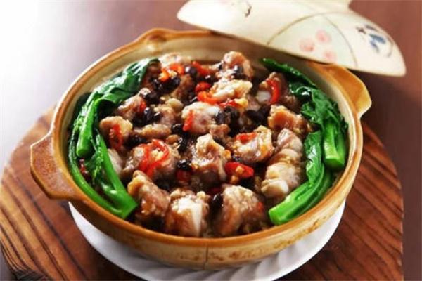 谷栗香煲仔饭加盟