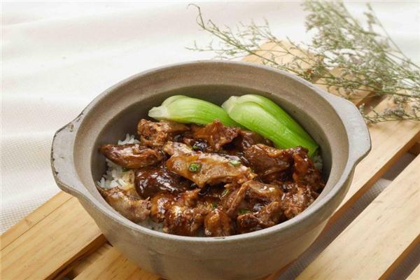 九府煲仔饭加盟