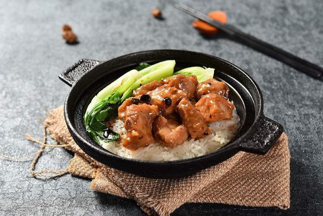 煲满怡煲仔饭