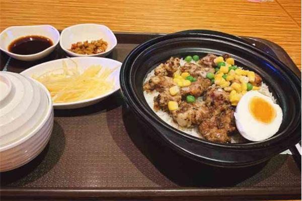 秦芸记煲仔饭加盟