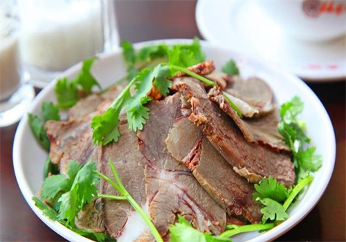 山珍跷脚牛肉